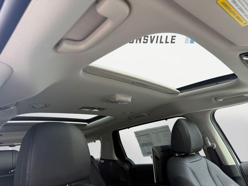 new 2026 Kia Carnival Hybrid car, priced at $55,550