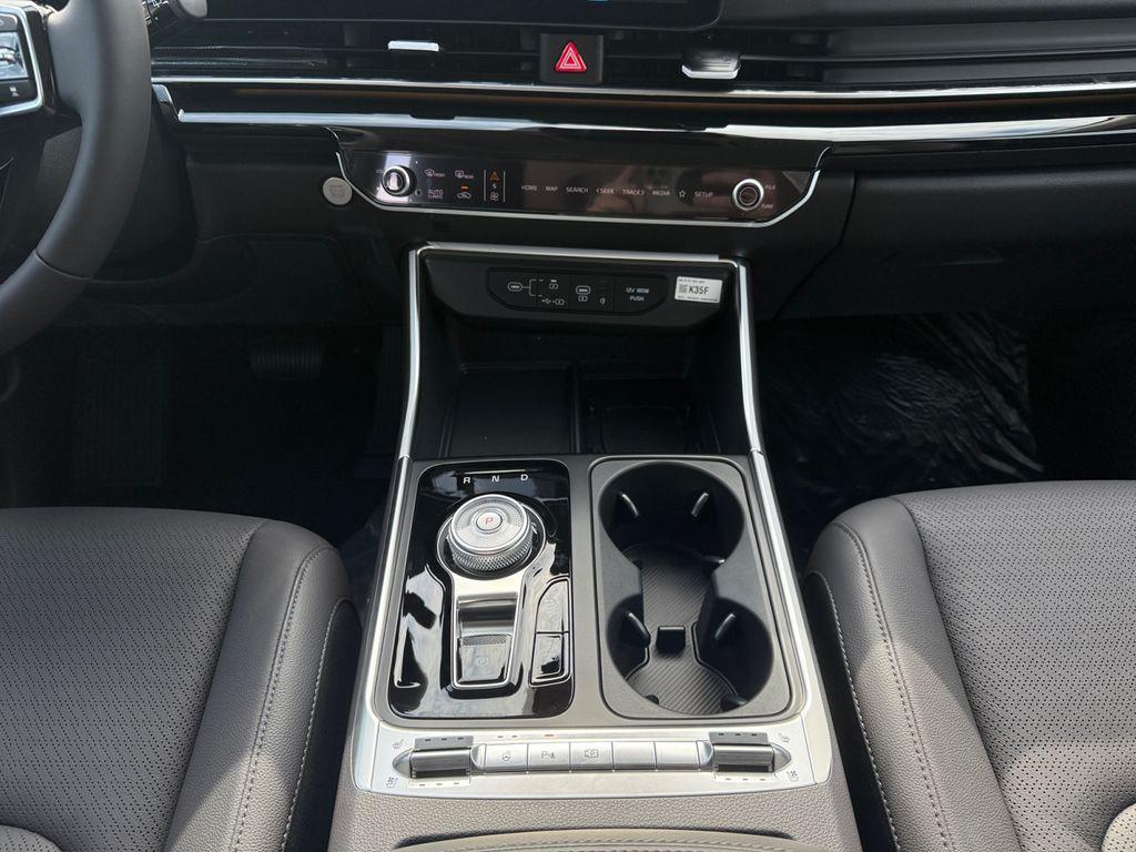 new 2026 Kia Carnival Hybrid car, priced at $55,550