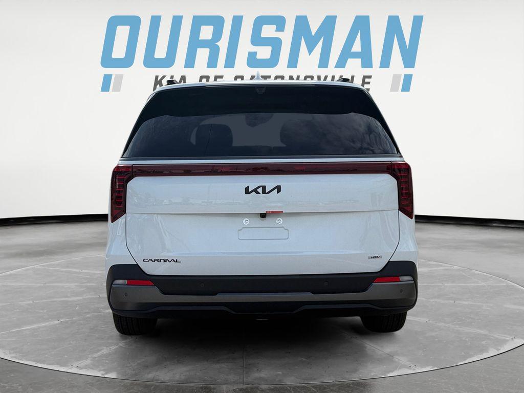 new 2026 Kia Carnival Hybrid car, priced at $55,550