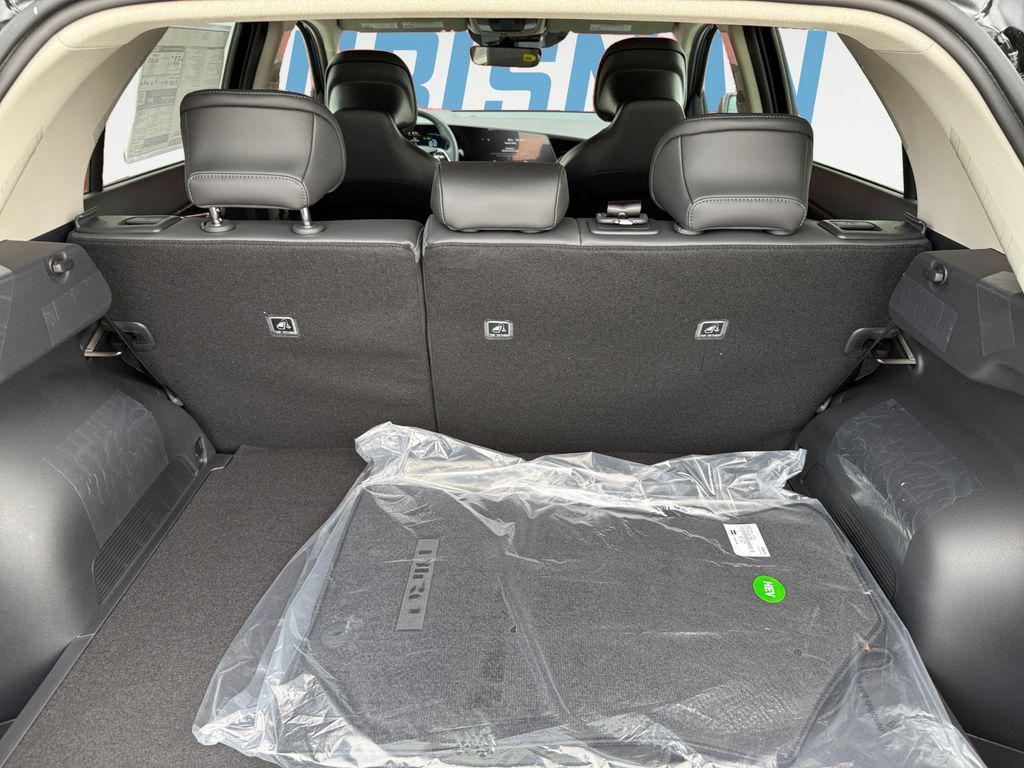new 2025 Kia Niro car, priced at $30,557