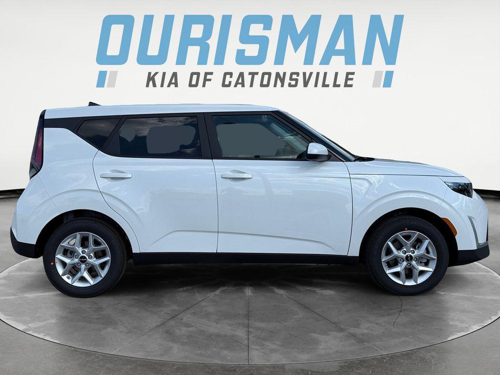 new 2025 Kia Soul car, priced at $18,900