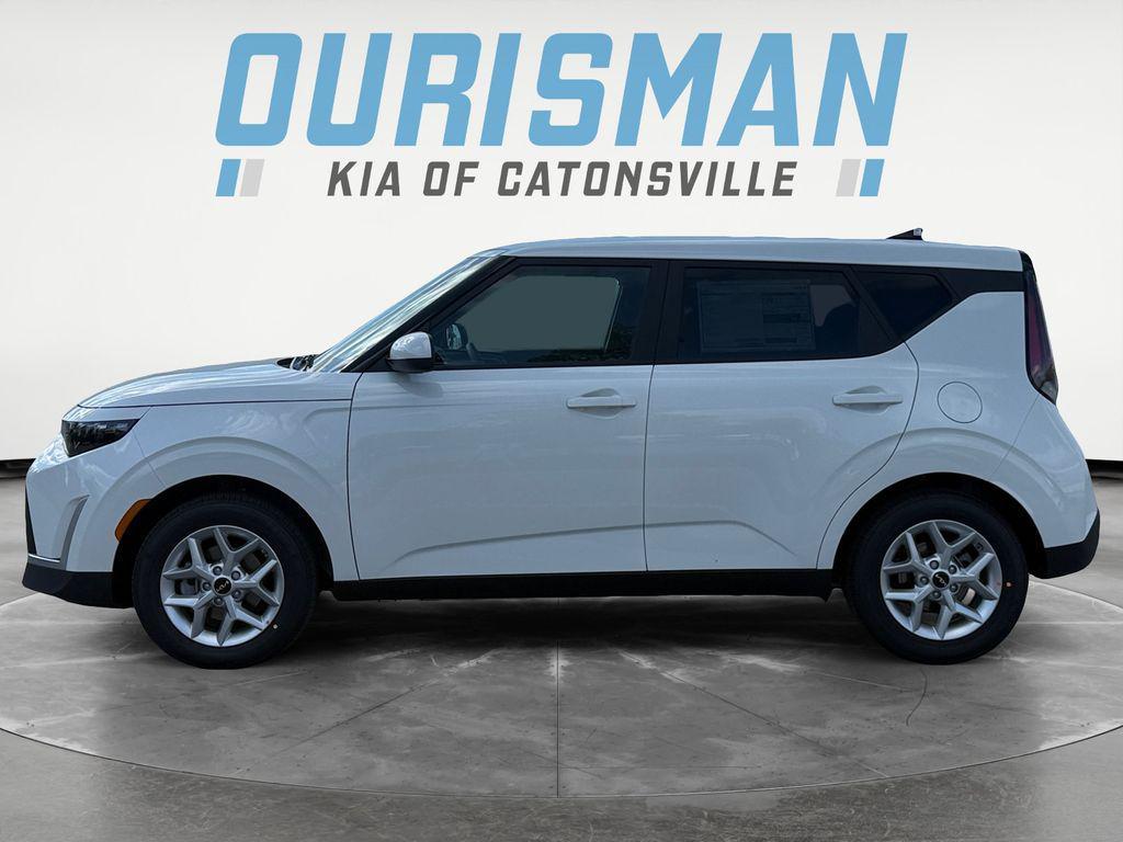new 2025 Kia Soul car, priced at $18,900