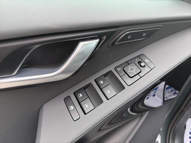 new 2025 Kia Niro car, priced at $40,814