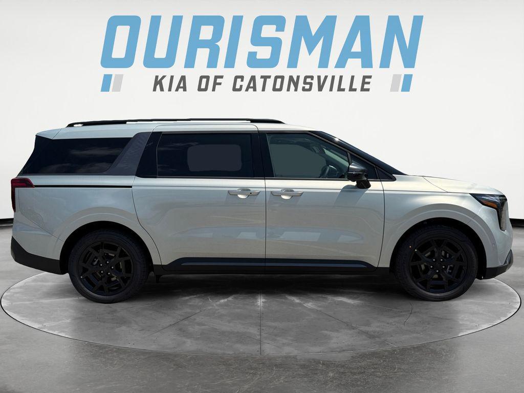 new 2026 Kia Carnival Hybrid car, priced at $52,592