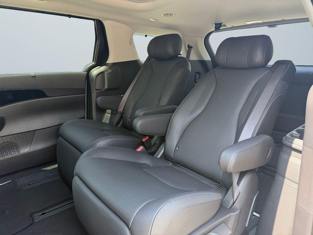 new 2026 Kia Carnival Hybrid car, priced at $52,592