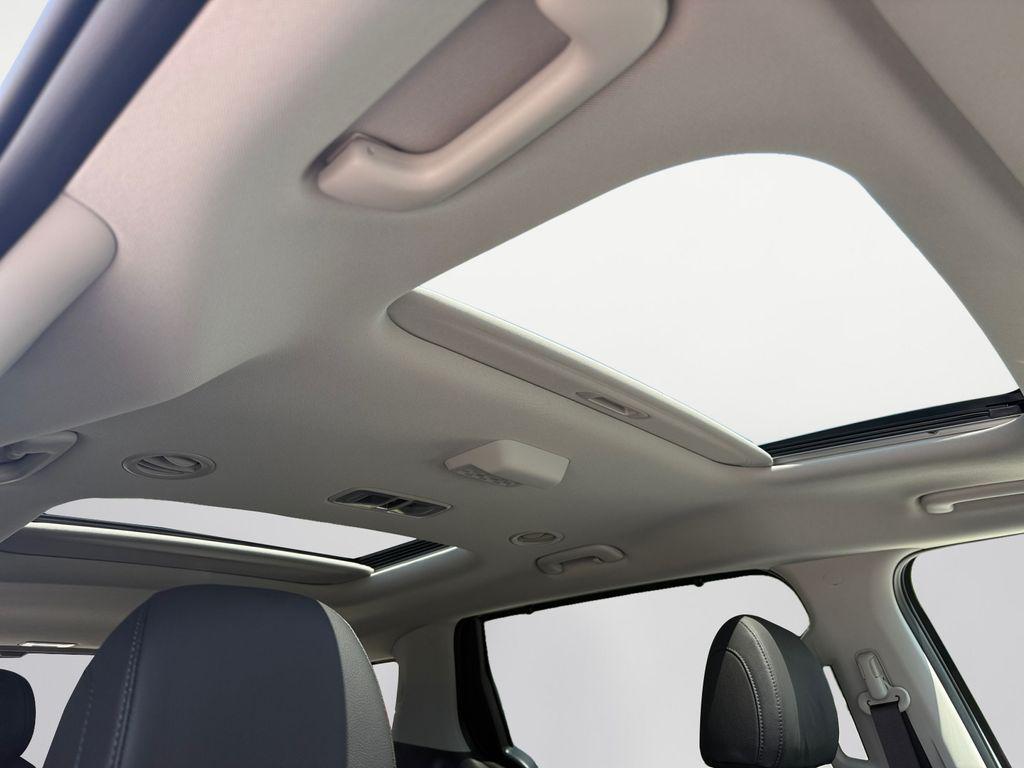 new 2026 Kia Carnival Hybrid car, priced at $52,592