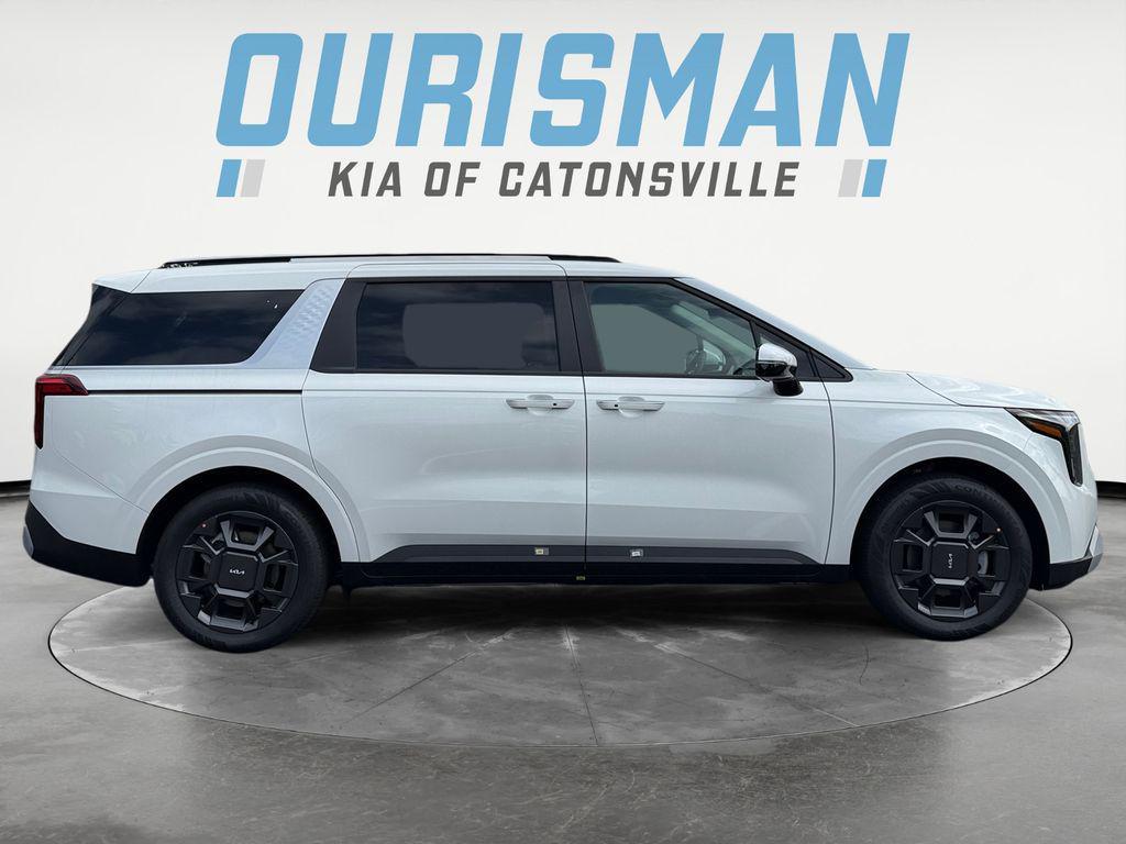 new 2026 Kia Carnival Hybrid car, priced at $43,440
