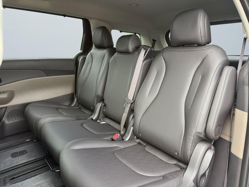 new 2026 Kia Carnival Hybrid car, priced at $43,440
