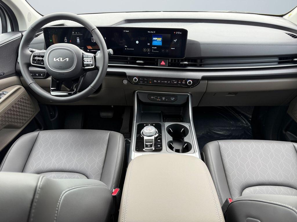 new 2026 Kia Carnival Hybrid car, priced at $43,440