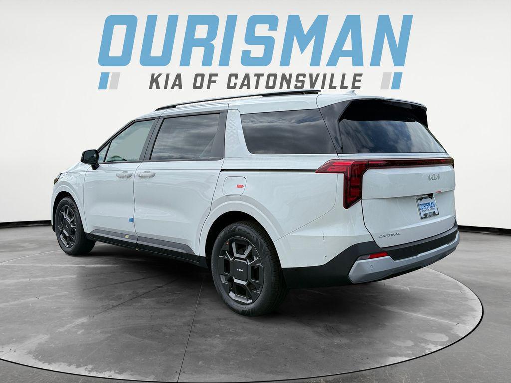 new 2026 Kia Carnival Hybrid car, priced at $43,440