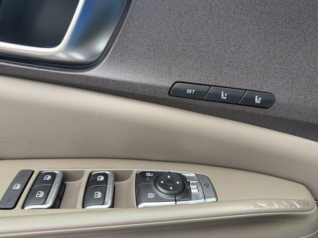 new 2026 Kia Carnival car, priced at $46,942