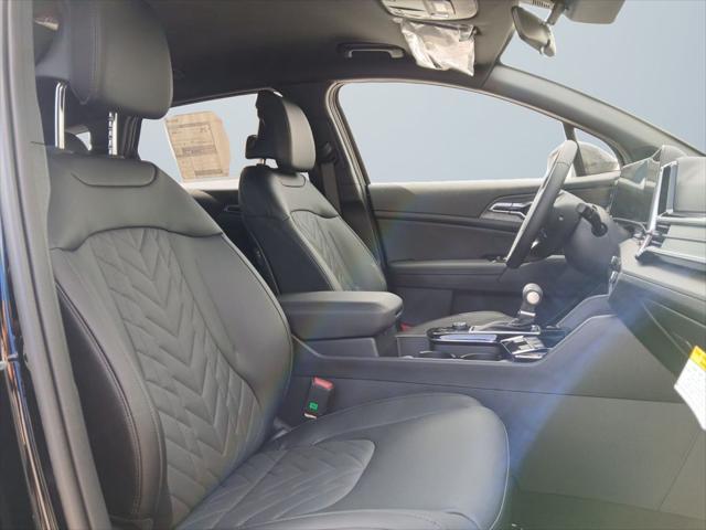 new 2025 Kia Sportage car, priced at $33,058