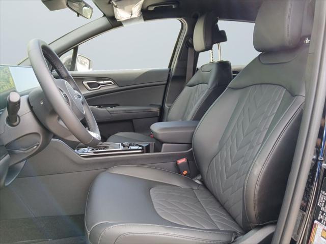 new 2025 Kia Sportage car, priced at $33,058