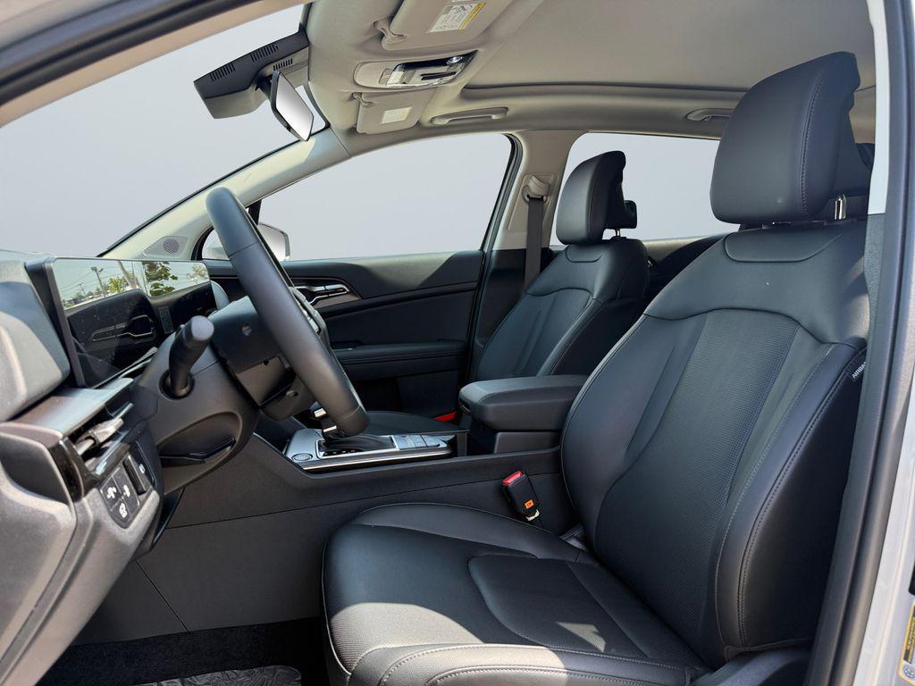 new 2026 Kia Sportage car, priced at $33,850
