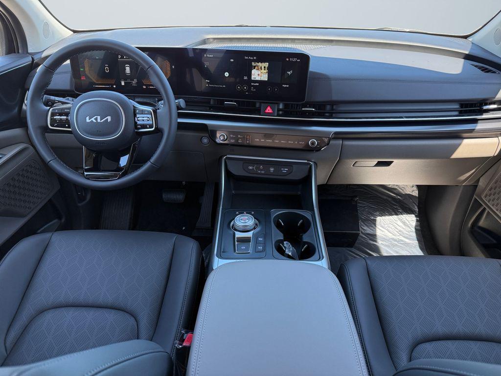 new 2026 Kia Carnival Hybrid car, priced at $41,165