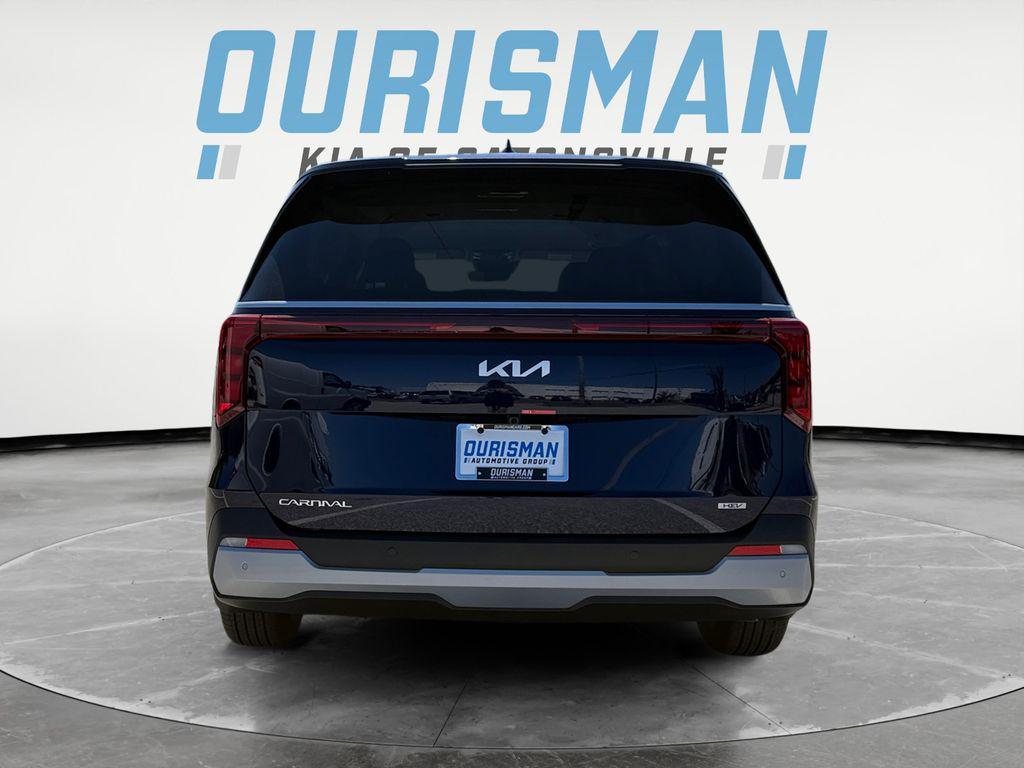 new 2026 Kia Carnival Hybrid car, priced at $41,165