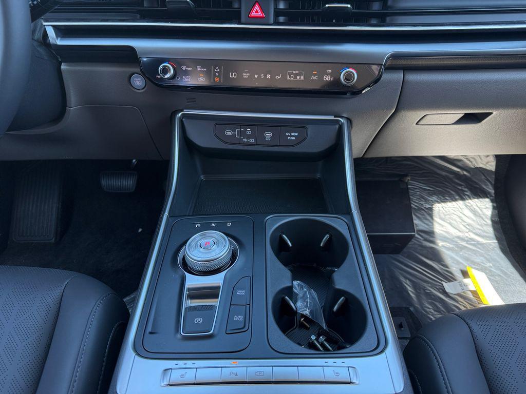 new 2026 Kia Carnival Hybrid car, priced at $41,165