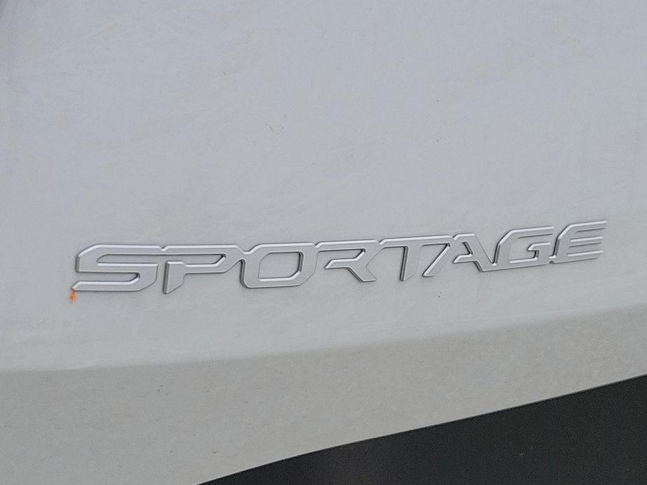 new 2024 Kia Sportage Hybrid car, priced at $32,702