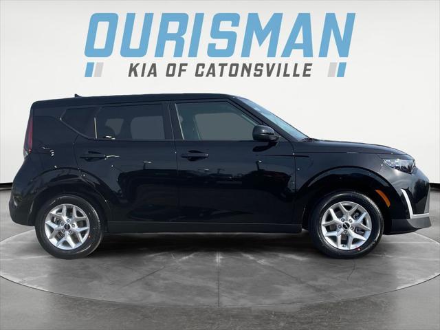 new 2025 Kia Soul car, priced at $23,698