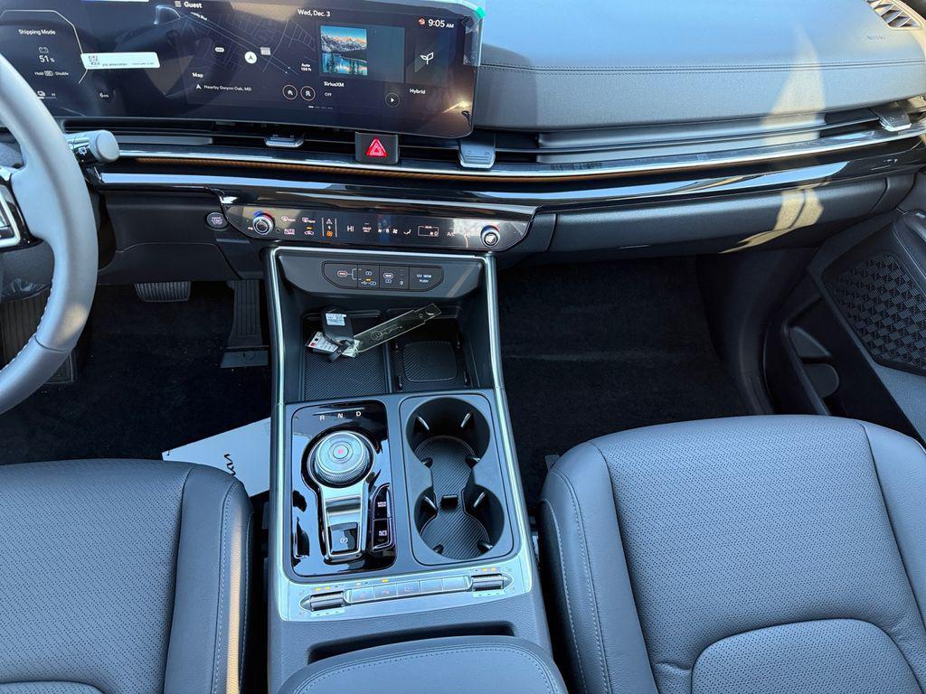 new 2026 Kia Carnival Hybrid car, priced at $55,579