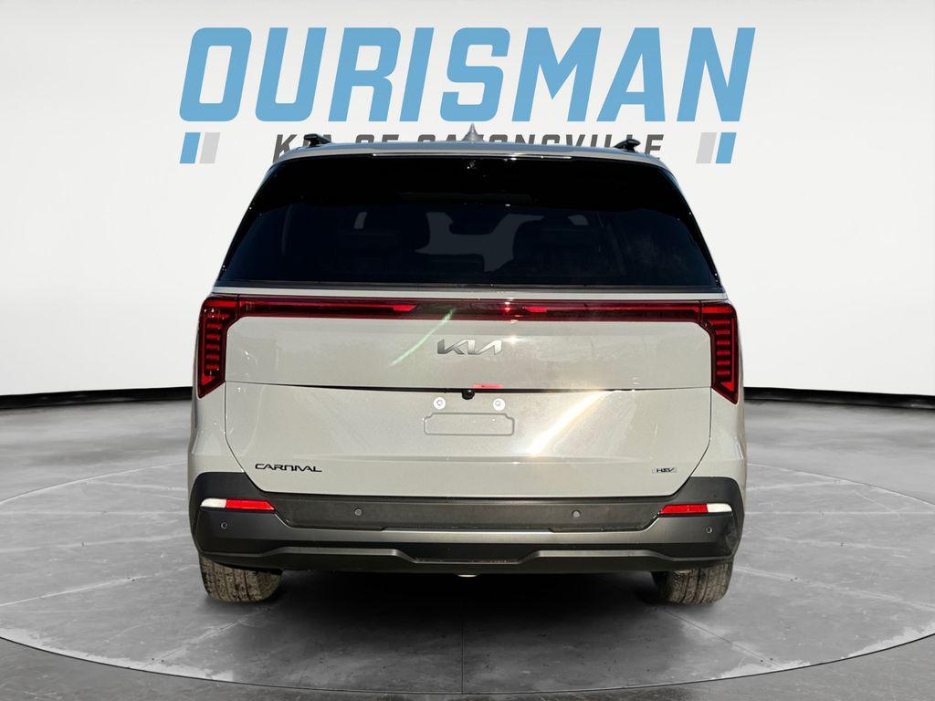new 2026 Kia Carnival Hybrid car, priced at $55,579