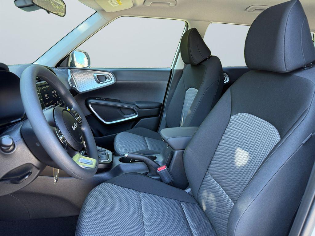 new 2025 Kia Soul car, priced at $18,300
