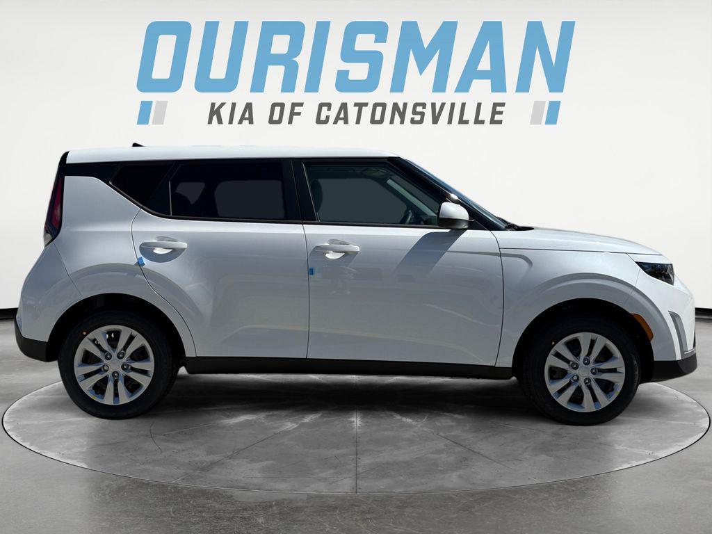 new 2025 Kia Soul car, priced at $18,300