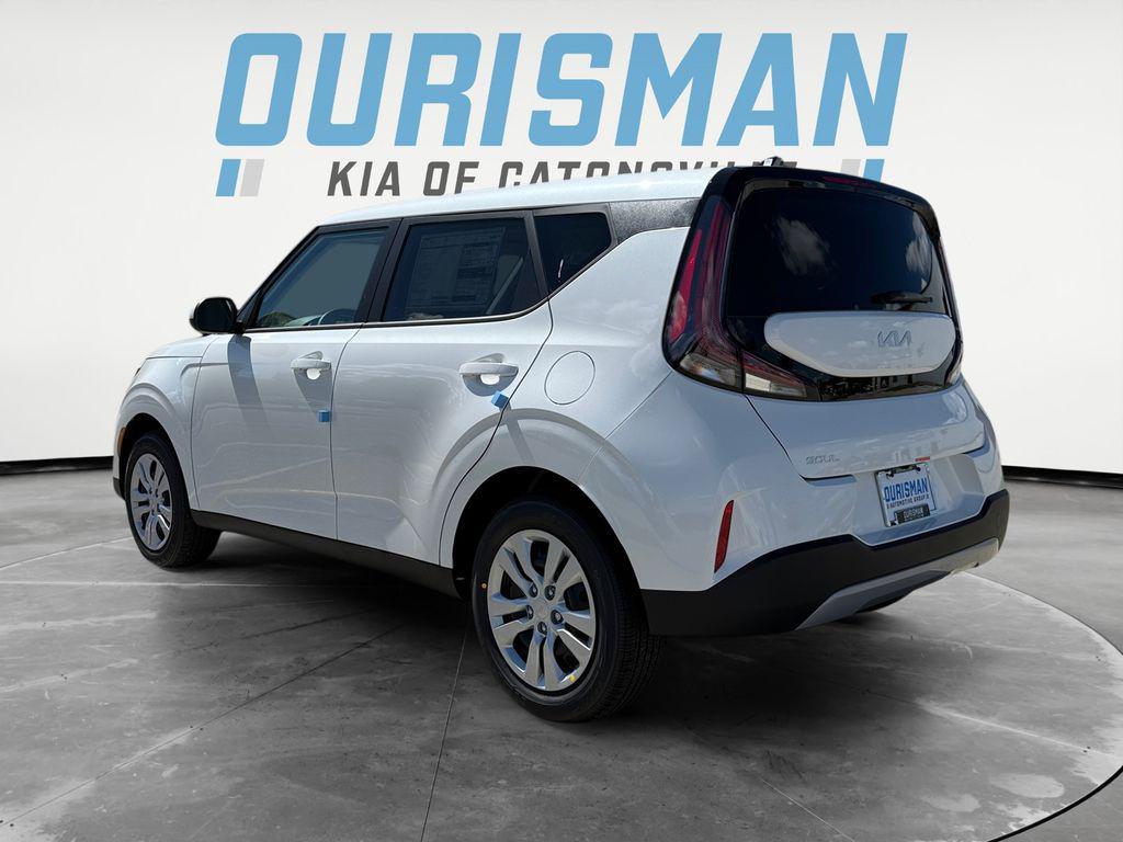 new 2025 Kia Soul car, priced at $18,300