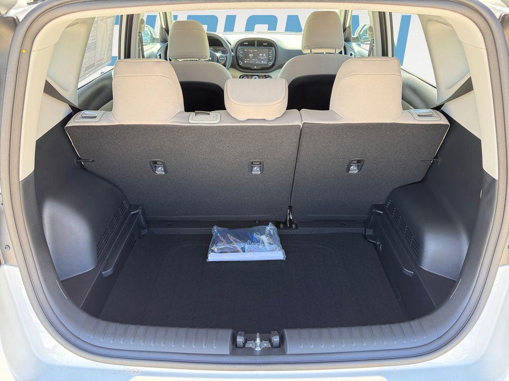 new 2025 Kia Soul car, priced at $18,300
