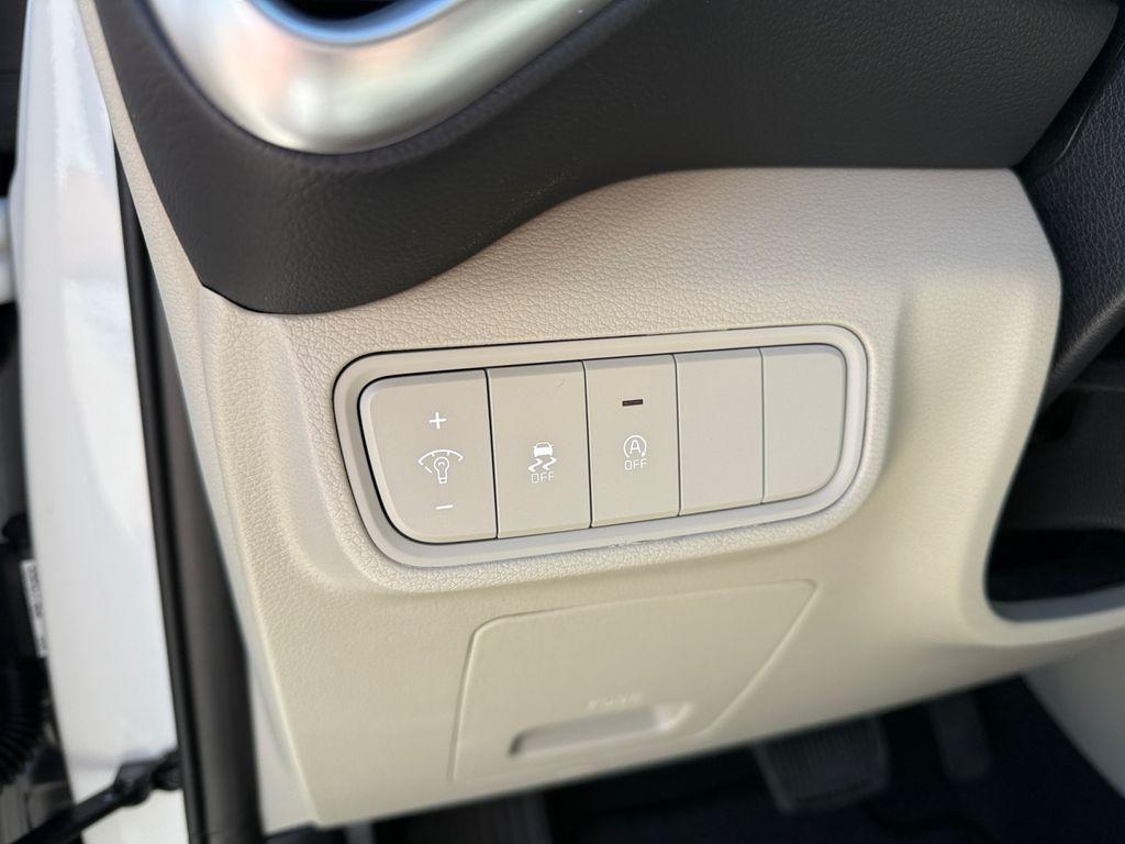 new 2025 Kia Soul car, priced at $18,300