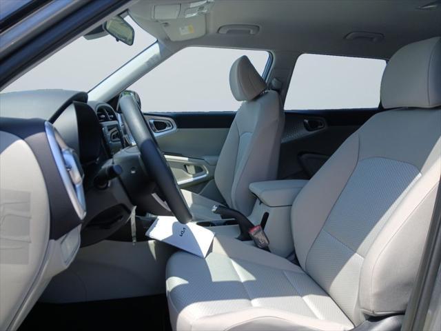 new 2025 Kia Soul car, priced at $19,300