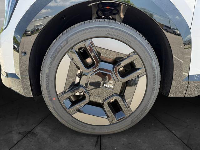 new 2026 Kia EV9 car, priced at $75,281