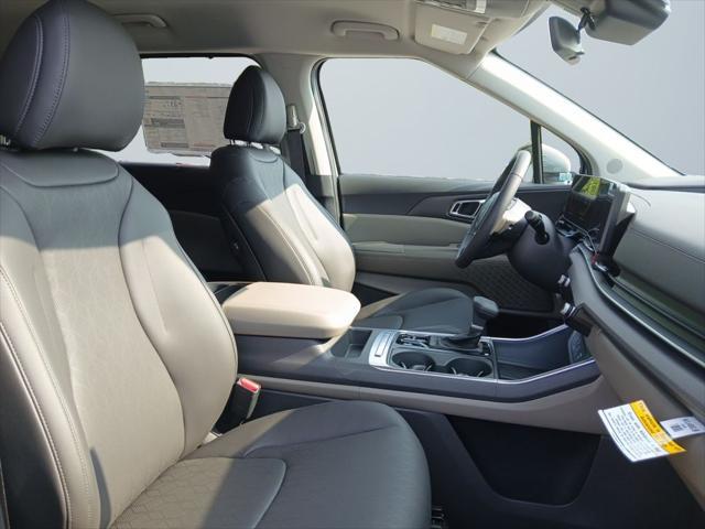 new 2025 Kia Carnival car, priced at $41,467