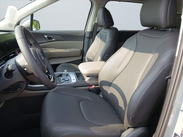 new 2025 Kia Carnival car, priced at $41,467