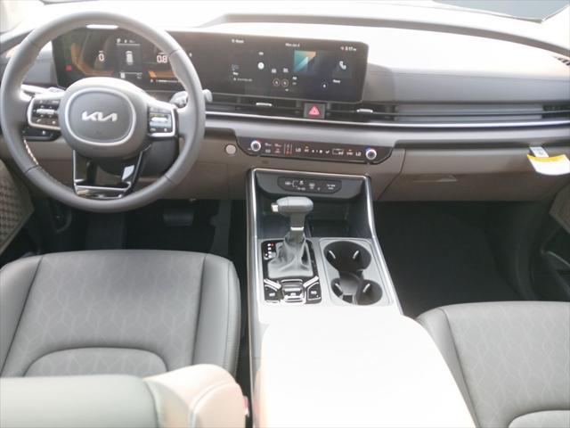 new 2025 Kia Carnival car, priced at $41,467