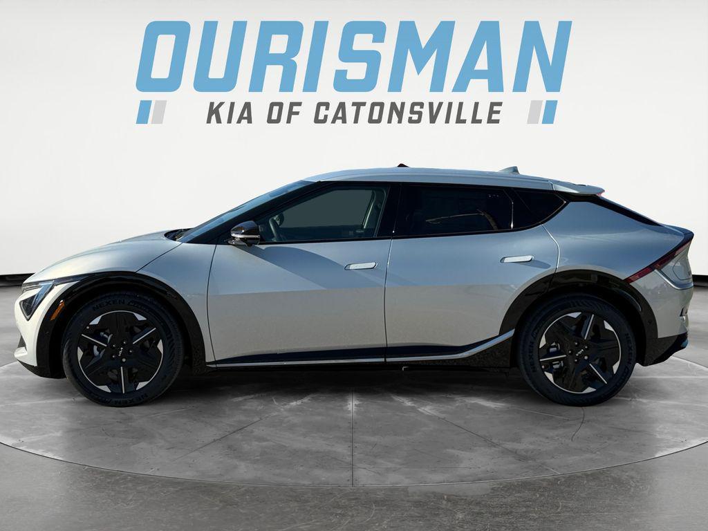 new 2025 Kia EV6 car, priced at $53,774