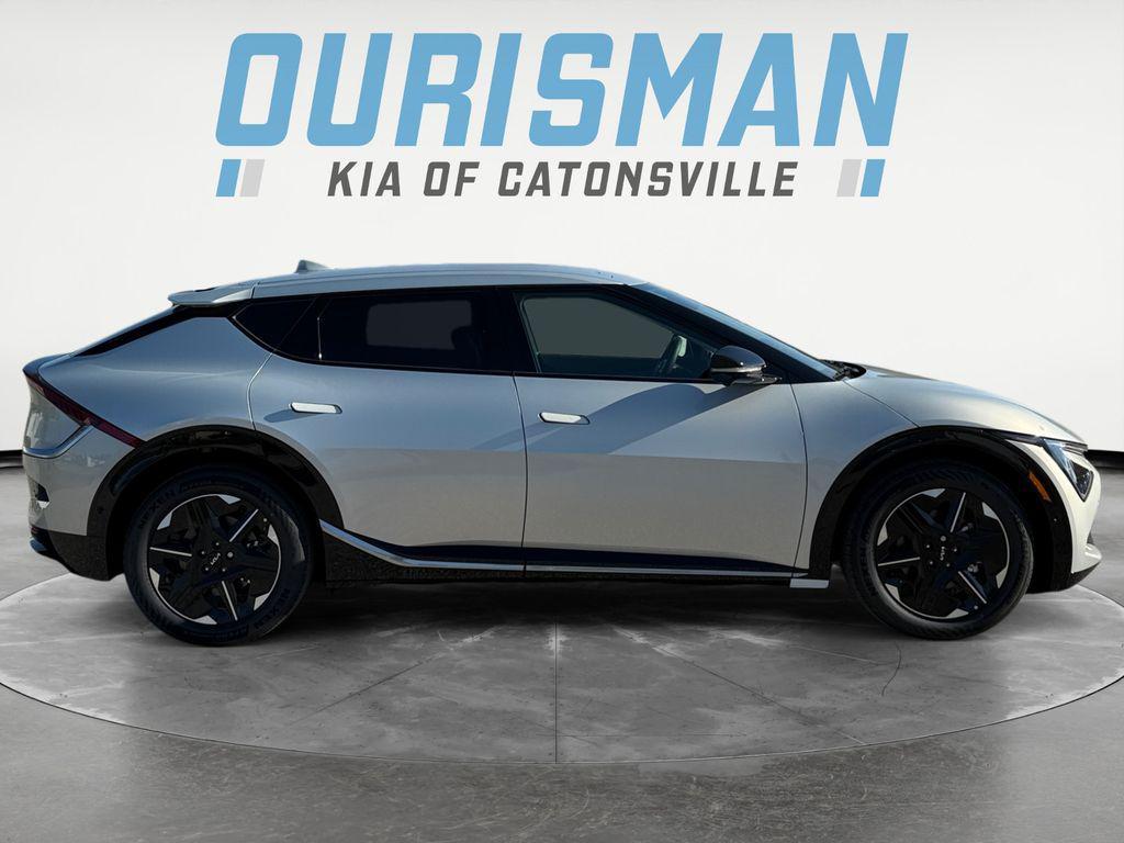 new 2025 Kia EV6 car, priced at $53,774