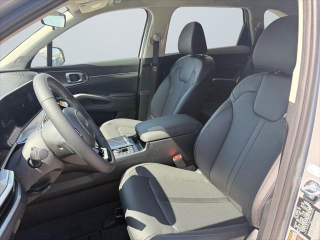 new 2025 Kia Sorento car, priced at $37,536