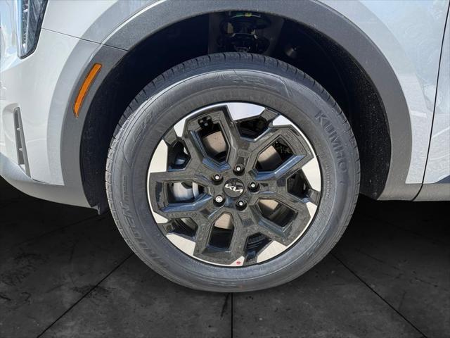 new 2025 Kia Sorento car, priced at $37,536