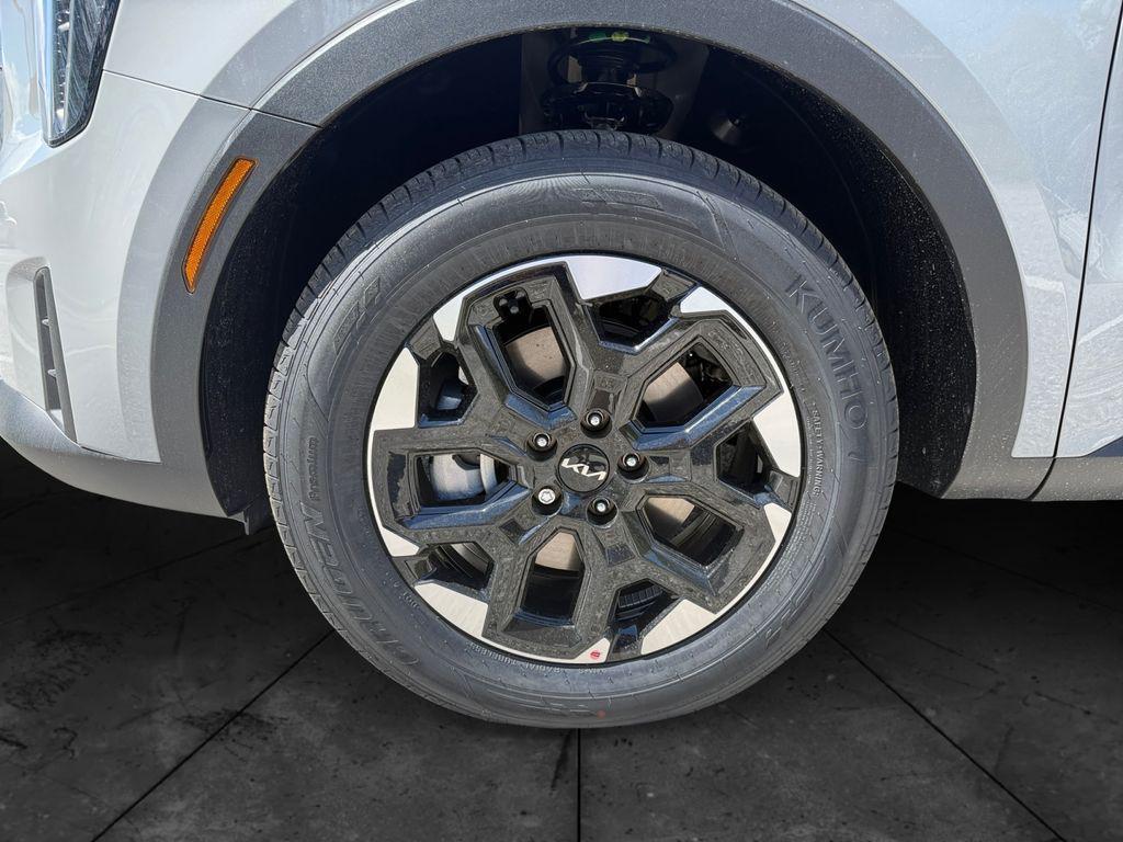 new 2025 Kia Sorento car, priced at $33,000