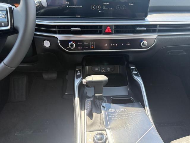 new 2025 Kia Sorento car, priced at $37,536