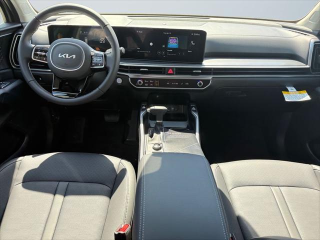 new 2025 Kia Sorento car, priced at $37,536
