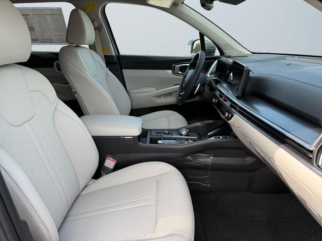 new 2025 Kia Sorento Hybrid car, priced at $36,300
