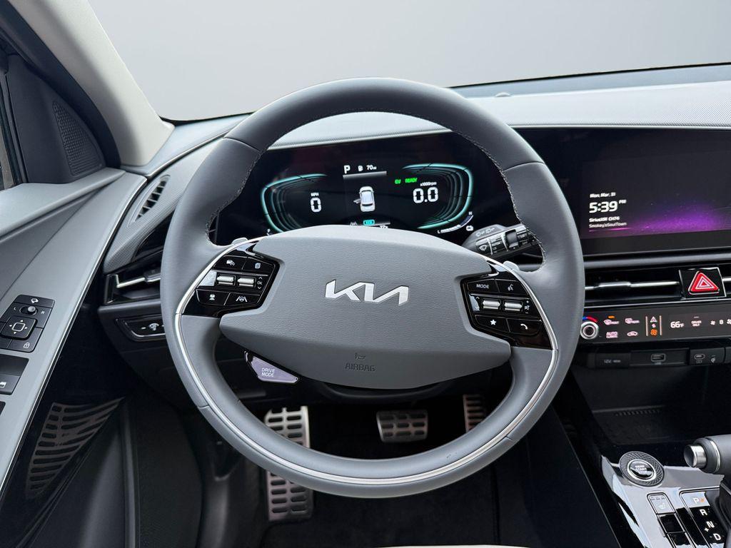 new 2025 Kia Niro car, priced at $32,746