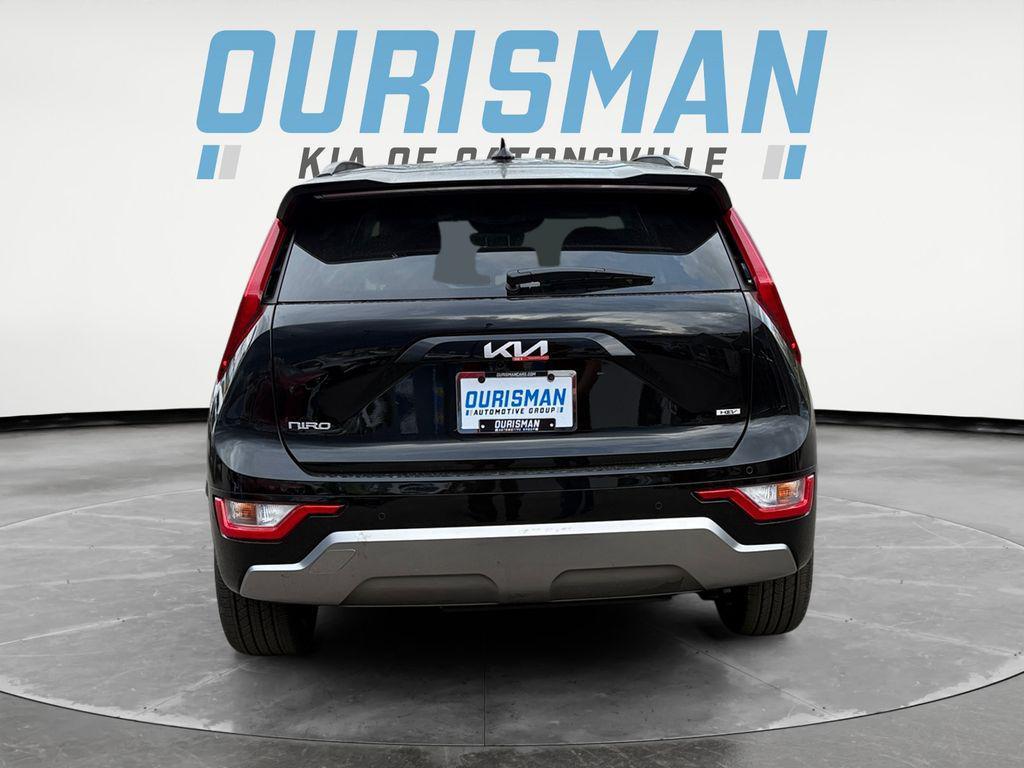 new 2025 Kia Niro car, priced at $32,746