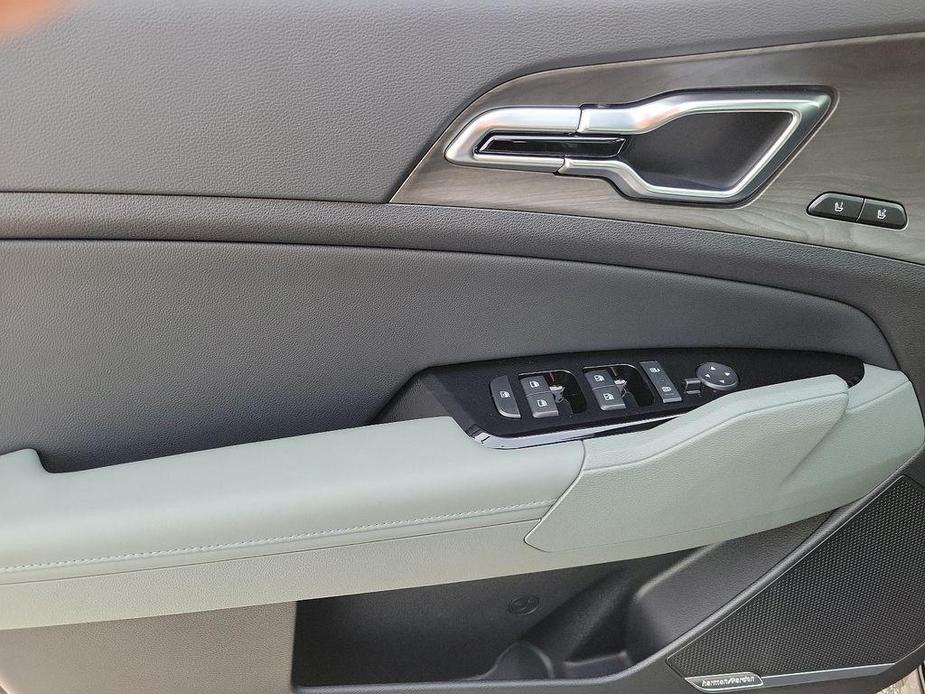 new 2024 Kia Sportage Plug-In Hybrid car, priced at $44,733