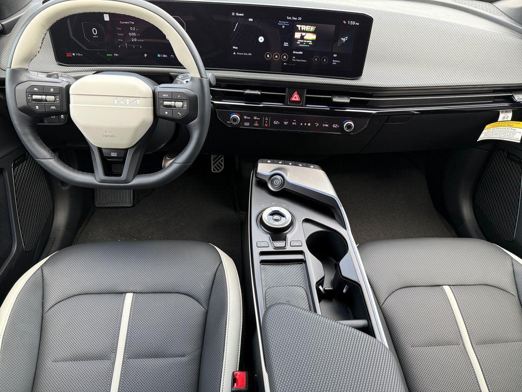 new 2025 Kia EV6 car, priced at $47,800