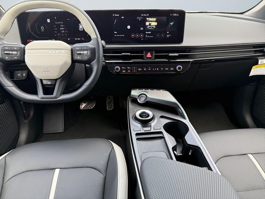new 2025 Kia EV6 car, priced at $47,800
