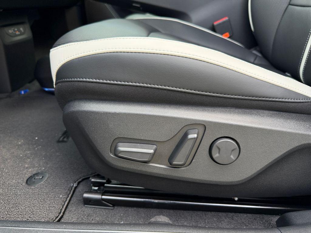 new 2025 Kia EV6 car, priced at $47,800