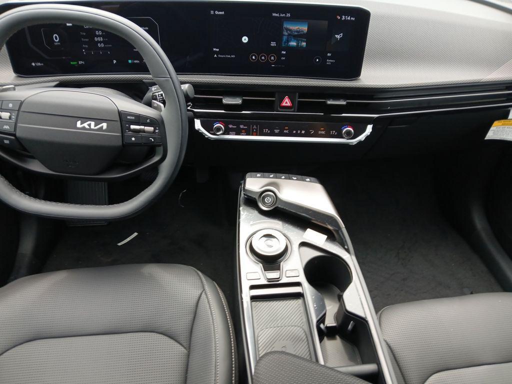 new 2025 Kia EV6 car, priced at $44,000